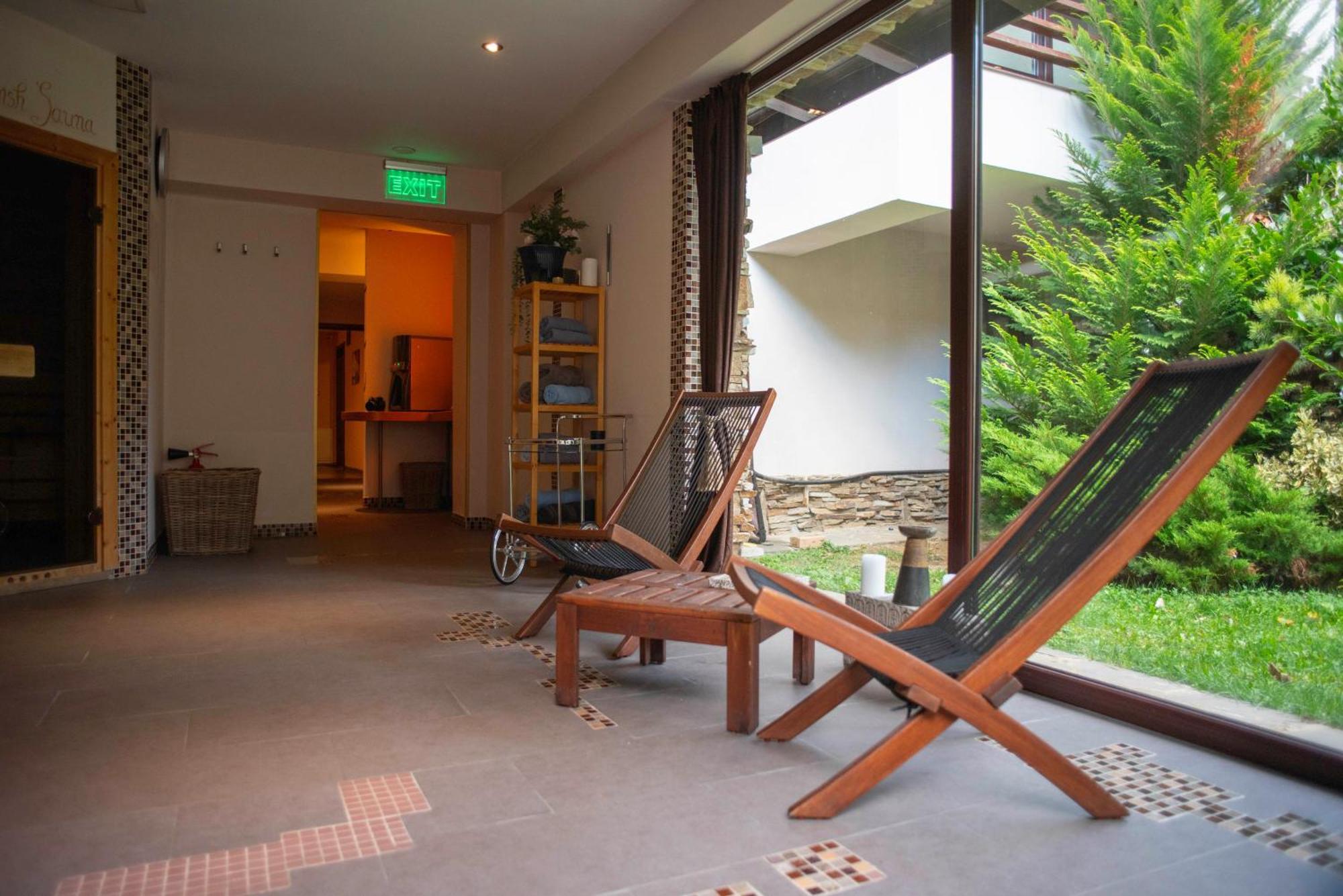 Paj Hotelul Retreat & Spa 시나이아 외부 사진
