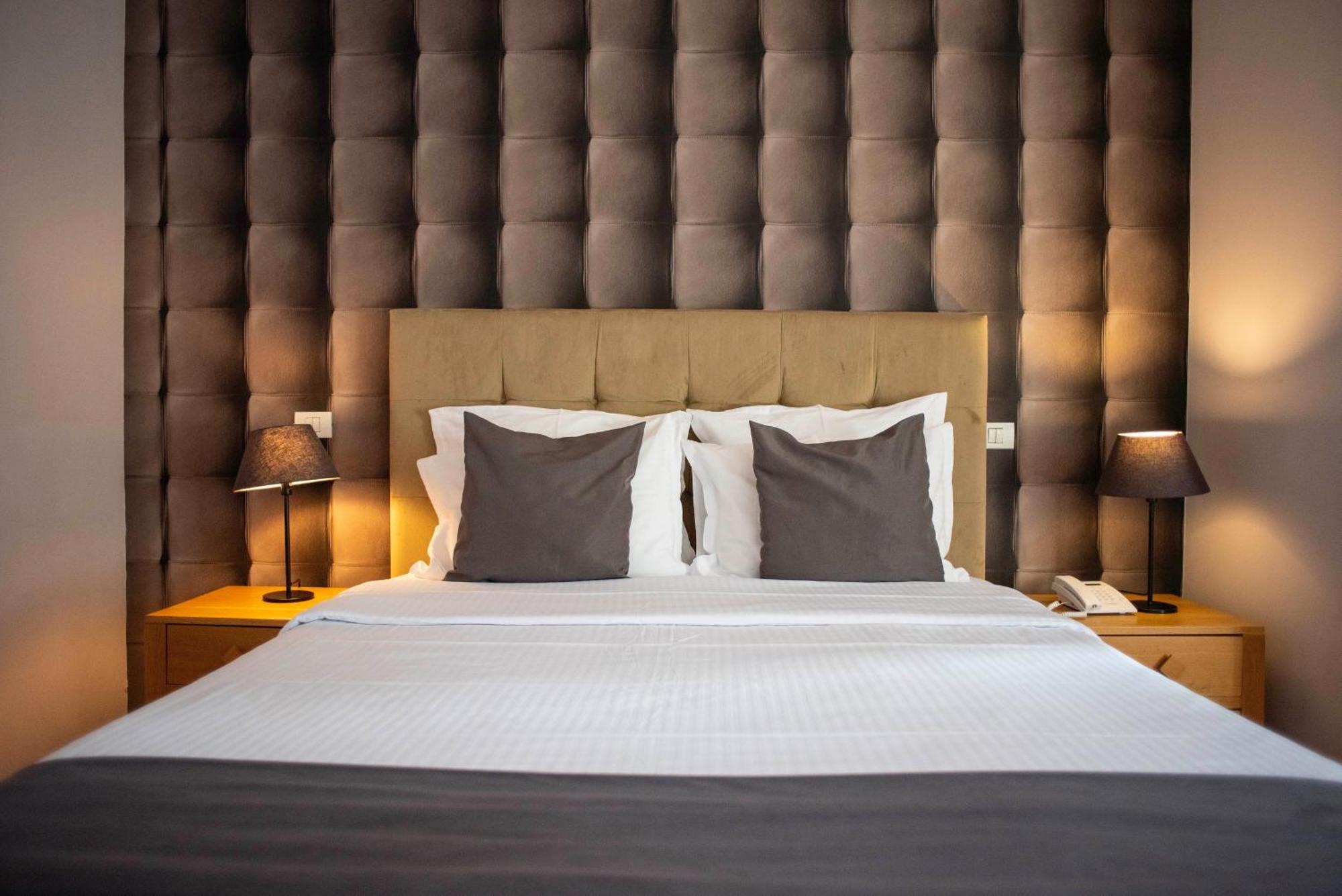 Paj Hotelul Retreat & Spa 시나이아 외부 사진
