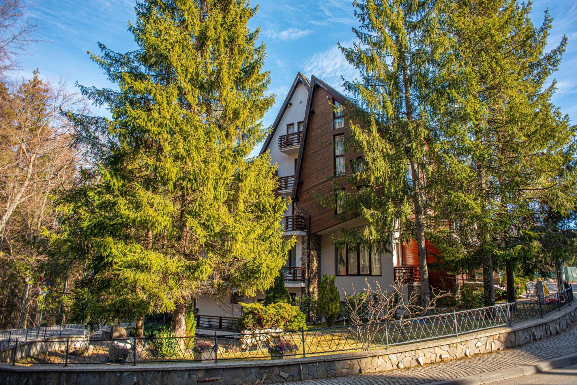 Paj Hotelul Retreat & Spa 시나이아 외부 사진